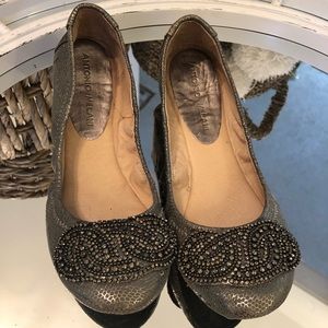 Antonio Melani flats